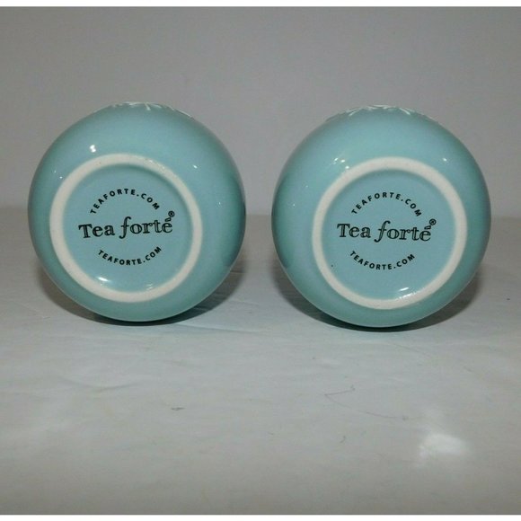 2 Tea Forte AMIE CERAMIC TEACUPS Blue & White Snowflake Design 6 oz UNUSED - Picture 5 of 6